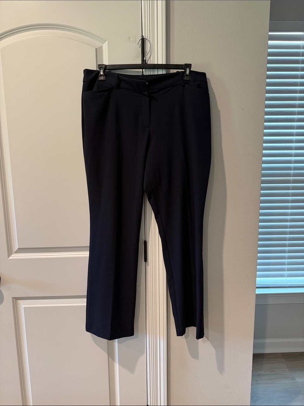 Women's Classic Straight-Leg Pants - Navy